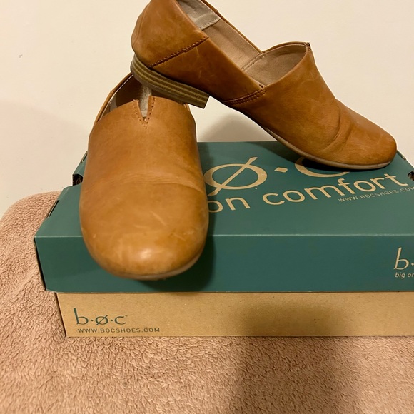 B.O.C Suree Slip-on Shoes - Picture 5 of 5